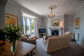 Elegant 2 bed Georgian Apartment at Florence House in the centre of Herne Bay